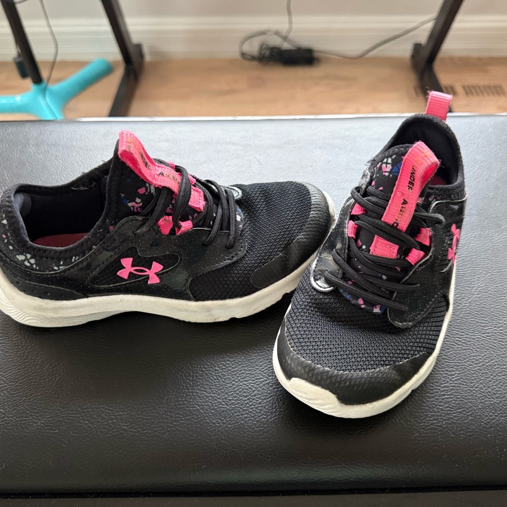 Under Armour Kids' Black and Pink Sneakers size 12